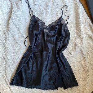 THE Victoria’s Secret y2k black lace slip dress